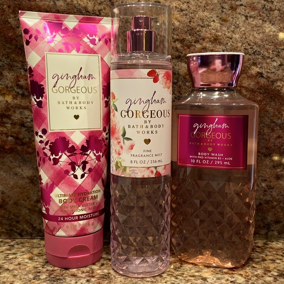 3pc Set💗GINGHAM GORGEOUS💗BBW Fragrance Mist+Body Wash+Body Cream Gift Wrap NWT - Picture 2 of 10